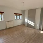 Maison de 170 m² avec 6 chambre(s) en location à Hélette