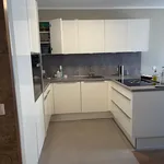 Miete 4 Schlafzimmer wohnung von 111 m² in Eschborn