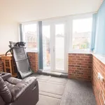 Rent 2 bedroom house in Hull