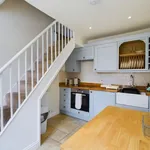 Rent 3 bedroom flat in South West England