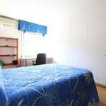 Rent a room of 120 m² in madrid