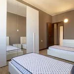 Rent a room of 150 m² in milan