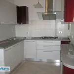 Rent 5 bedroom apartment of 130 m² in Varese