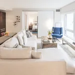 Rent 2 bedroom apartment of 92 m² in New York