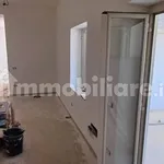 Affitto 3 camera appartamento di 64 m² in Naples