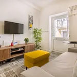 Rent 1 bedroom apartment of 377 m² in Lisbon