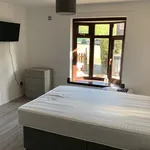 Rent 4 bedroom house in West Midlands