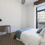 Rent 6 bedroom apartment in Barcelona