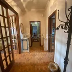 Rent 5 bedroom apartment of 100 m² in Lucca