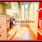 Rent 2 bedroom apartment of 65 m² in Milano