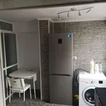 Rent a room of 85 m² in valencia