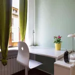 Rent a room of 110 m² in Milan