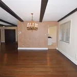 Rent 3 bedroom house in NY