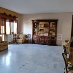 Rent 5 bedroom apartment of 200 m² in Foggia