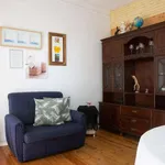 Rent 2 bedroom apartment of 50 m² in lisbon