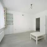 Rent 2 bedroom flat in London