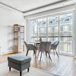 Appartement de 840 m² avec 1 chambre(s) en location à Paris