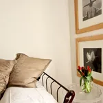 Rent 1 bedroom apartment of 35 m² in Florence