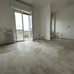 Affitto 2 camera appartamento di 73 m² in Galbiate