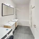 Pronajměte si 3 ložnic/e byt o rozloze 87 m² v Prague