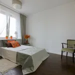 Rent 3 bedroom apartment of 68 m² in Warsaw