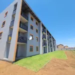 Rent 2 bedroom apartment of 57900 m² in Soweto