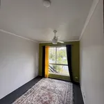 Rent 4 bedroom house of 630 m² in  Morayfield QLD 4506                        