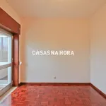 Rent 2 bedroom apartment of 90 m² in Matosinhos