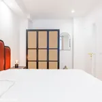 Rent 2 bedroom apartment of 37 m² in Paris