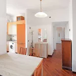 Rent 4 bedroom apartment of 57 m² in Genoa