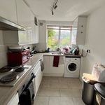 Rent 5 bedroom house in South East England