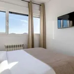 Alquilo 3 dormitorio apartamento de 74 m² en Madrid