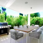 Rent 5 bedroom house of 800 m² in Marbella