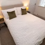 Rent 5 bedroom apartment in South West England