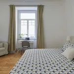 Rent a room in lisbon