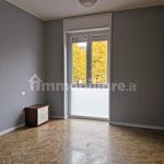 Affitto 3 camera appartamento di 95 m² in Brescia