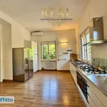 Rent 6 bedroom house of 505 m² in Florence