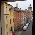 Rent 6 bedroom apartment of 130 m² in Modena