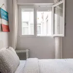 Rent a room of 90 m² in valencia