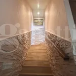 Rent 4 bedroom apartment of 140 m² in Albignasego