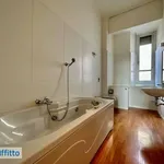 Rent 3 bedroom apartment of 150 m² in Milan