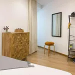 Rent 1 bedroom apartment in Lisbon