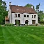 Rent 7 bedroom house of 719 m² in Kapellen