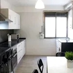 Rent a room of 209 m² in madrid