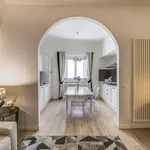 Rent 1 bedroom apartment of 54 m² in Florence