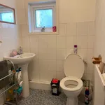 Rent 4 bedroom house in Wales