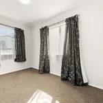 Rent 4 bedroom house in Waitākere Ranges