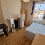 Rent 6 bedroom house in West Midlands