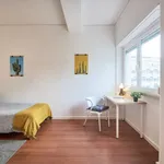 Rent a room in lisbon