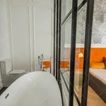 Rent 3 bedroom apartment of 108 m² in Budapest